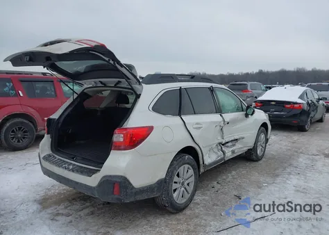 2019 Subaru Outback 2.5I Premium z USA, uszkodzony, nr VIN 4S4BSAFC4K3321854